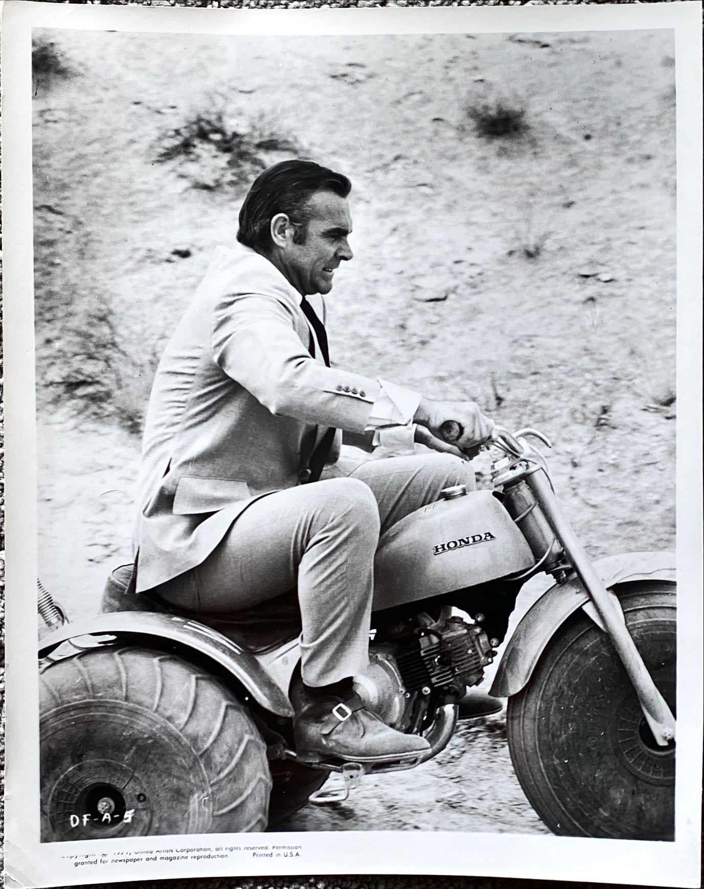 #411 007 James Bond Diamonds Are Forever Original Movie Stills x8