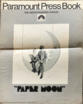 Paper Moon press book  1973 great image of smoking Tatum O'Neal with dad Ryan O'Neal