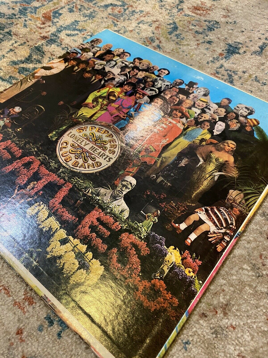 The Beatles - Sgt. Peppers Lonely Hearts Club Band Vinyl/LP - Gatefold (1968) - PosterCollectors.xyz