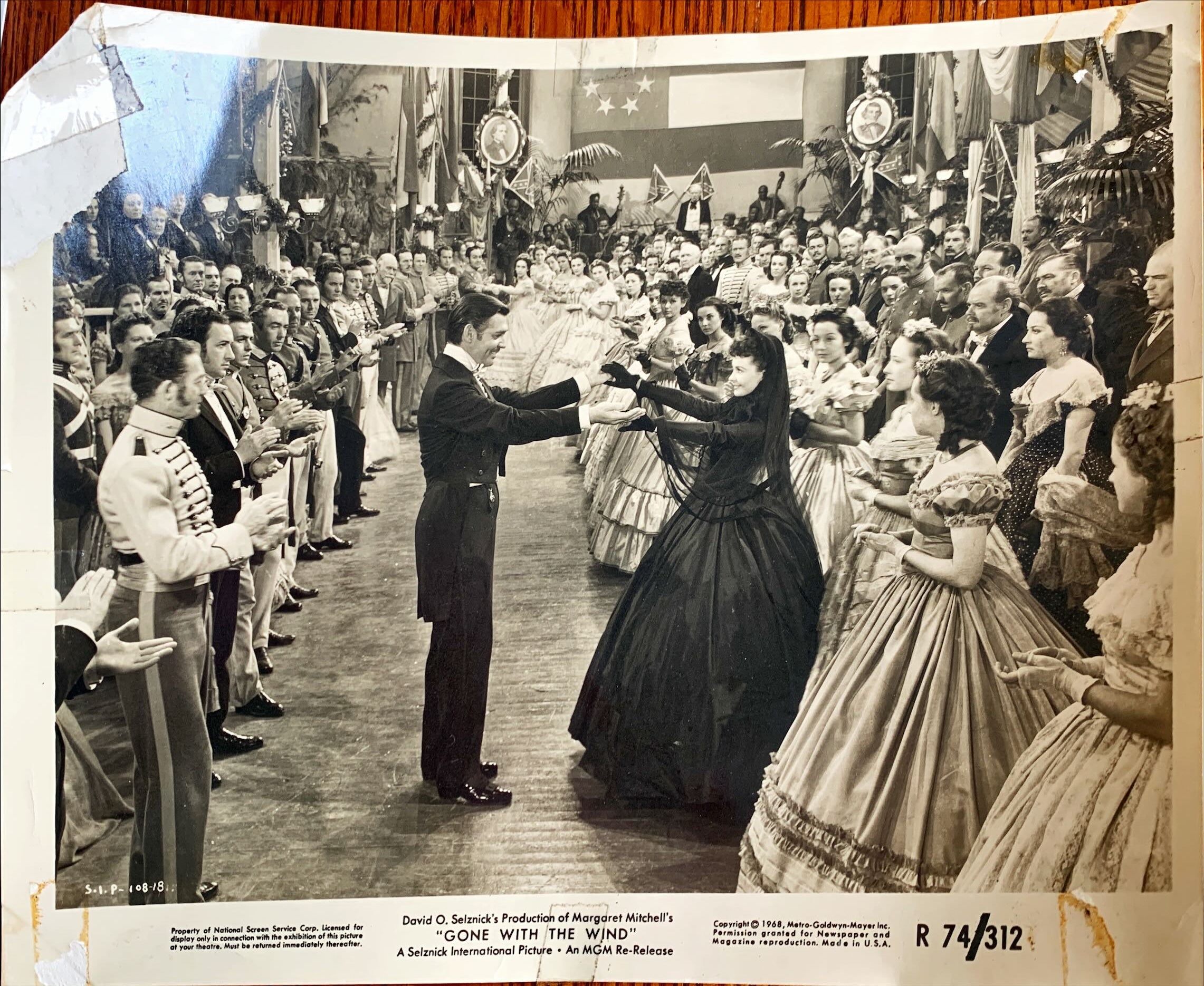 Gone with the Wind Assortment (1 Color LC, 2 stills)