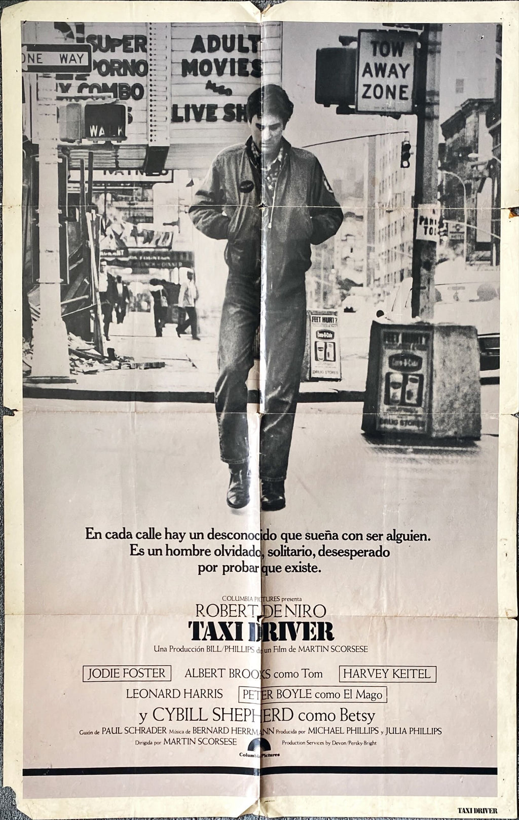 #937 TAXI DRIVER int'l 1sh 1976 image of Robert De Niro walking in New York City, Martin Scorsese!