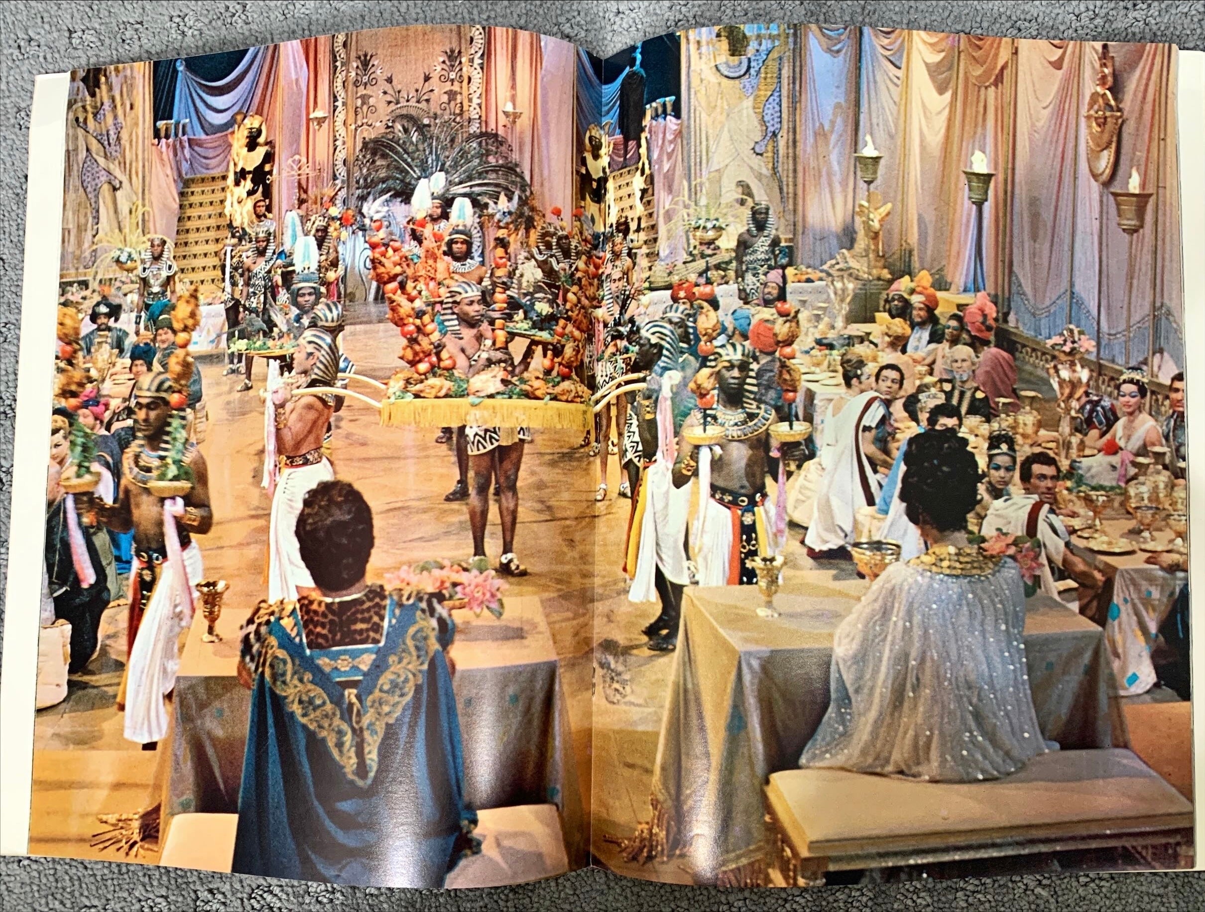 (574) Cleopatra Elizabeth Taylor original movie souvenir book