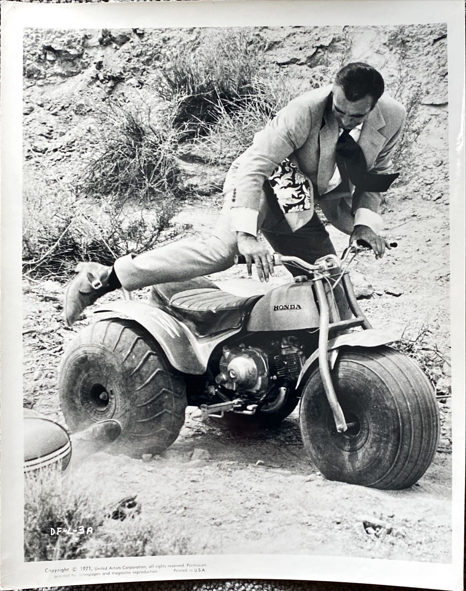 #411 007 James Bond Diamonds Are Forever Original Movie Stills x8