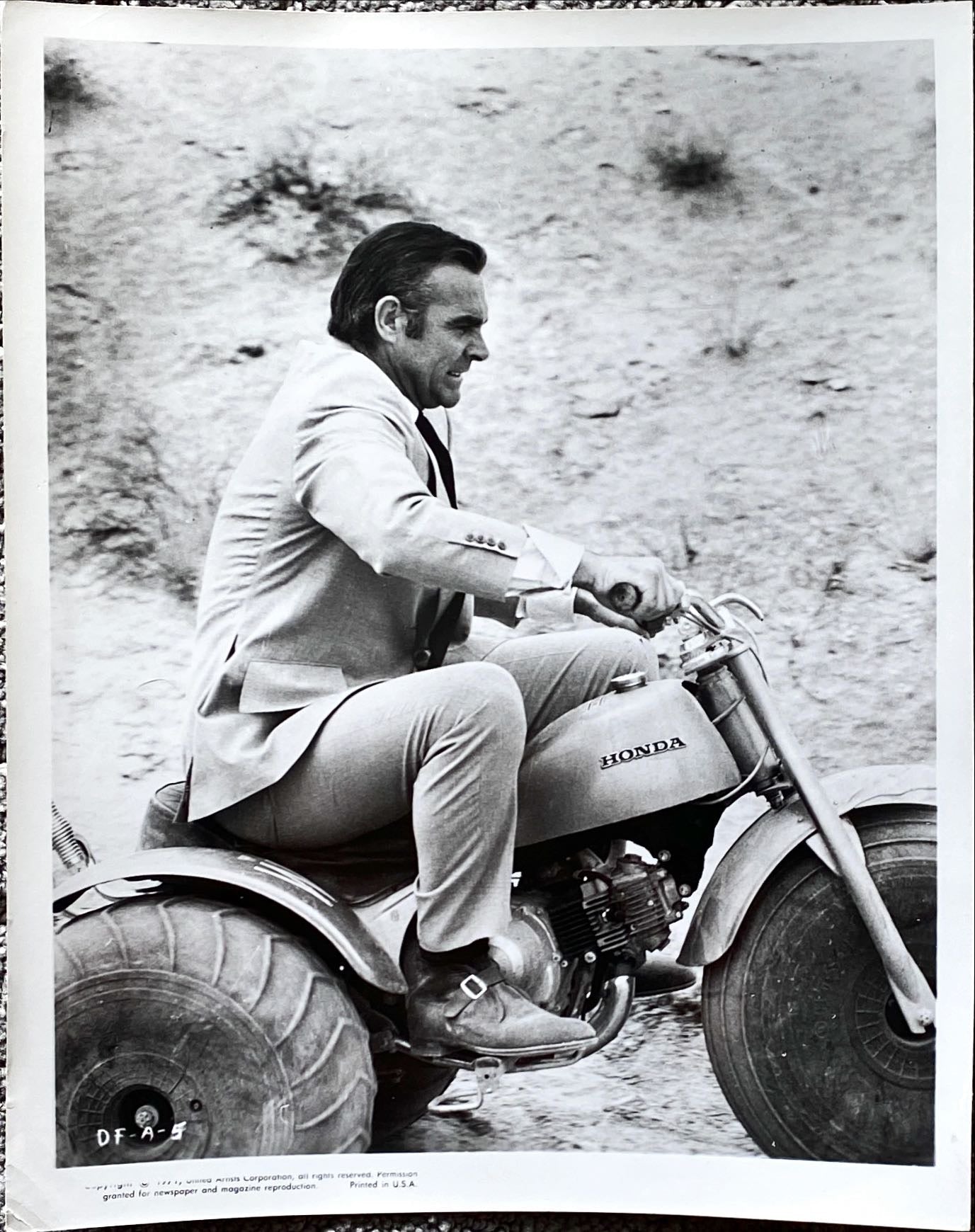 #411 007 James Bond Diamonds Are Forever Original Movie Stills x8